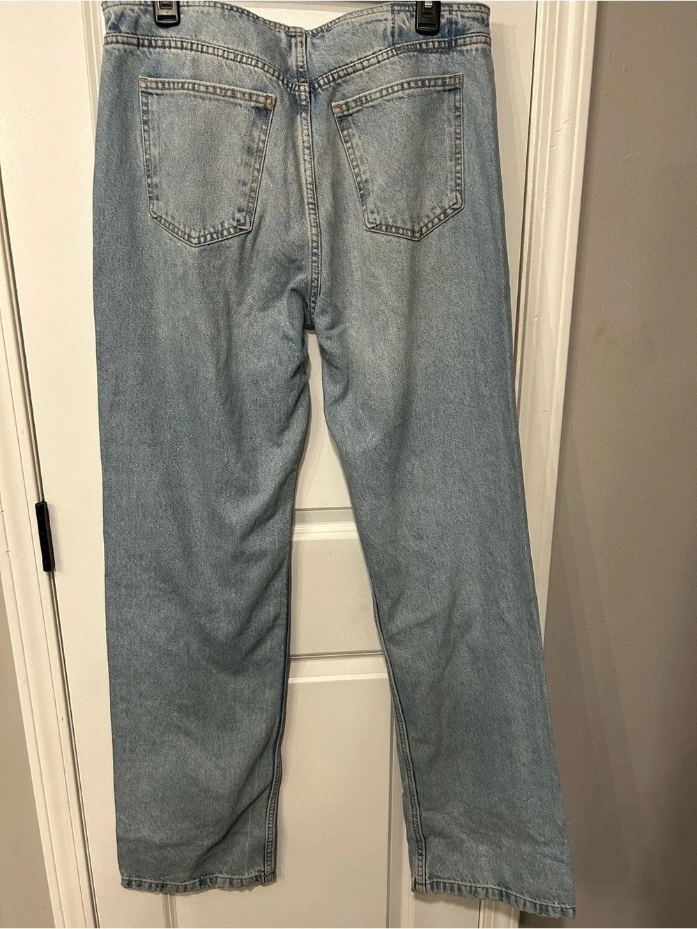Pull&Bear Light Wash Straight Leg Jeans